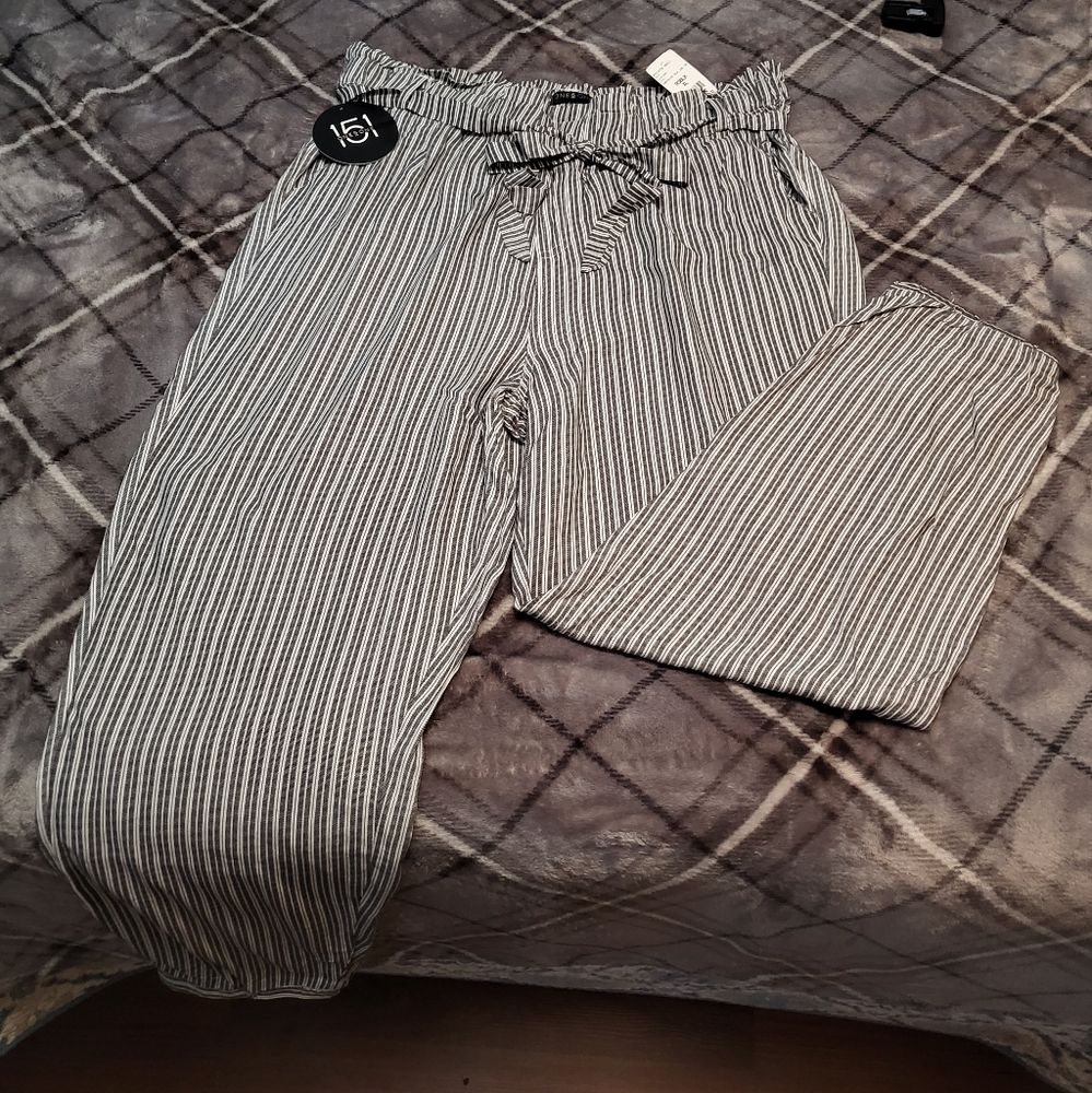 NWT Rayon Joggers "XL"